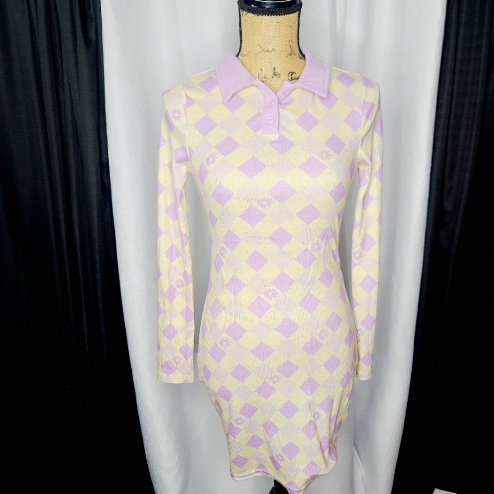Retro Mod 60s Style Pastel Purple Diamond Print Collared Go-go Girls Dress